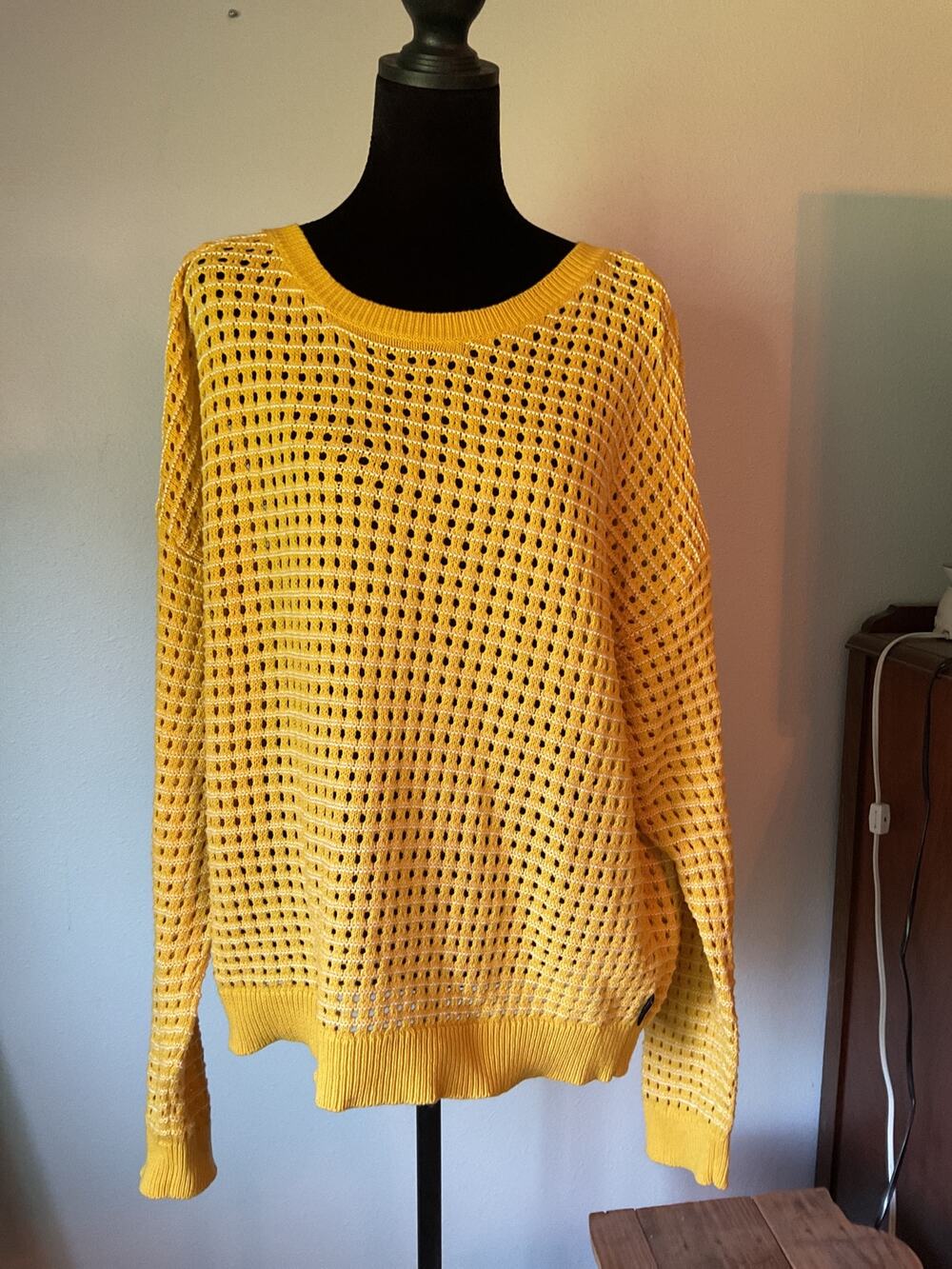 Calvin Klein Jeans Yellow Open Knit Crochet Mesh Crewneck Sweater Top Size XL